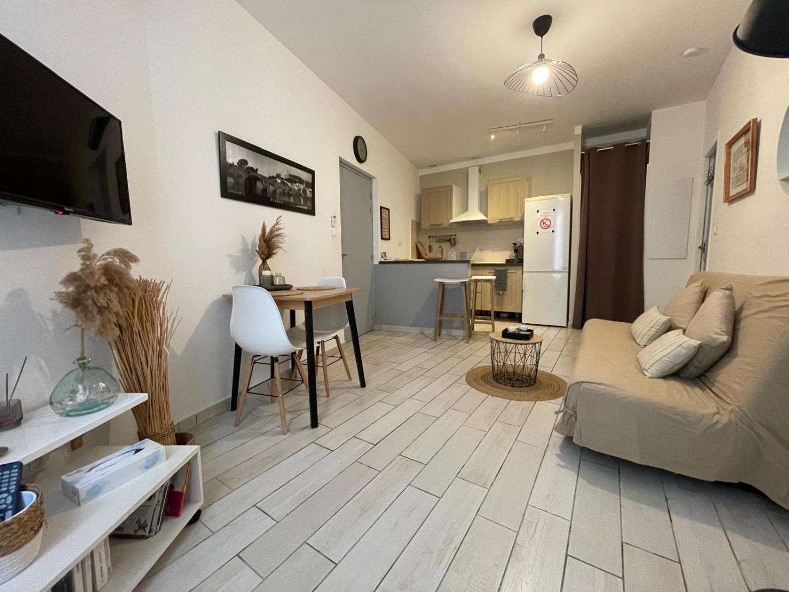 Joli Appartement Hypercentre T2, Classe Meuble De Tourisme 3 Avec Parking Gratuit Безьє Екстер'єр фото