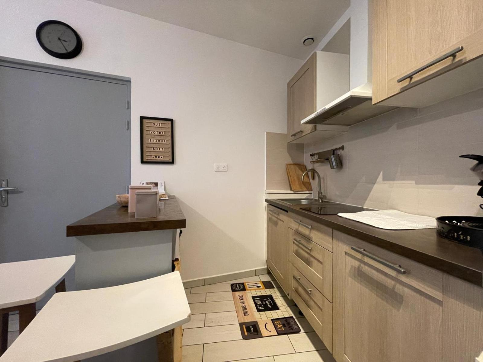 Joli Appartement Hypercentre T2, Classe Meuble De Tourisme 3 Avec Parking Gratuit Безьє Екстер'єр фото
