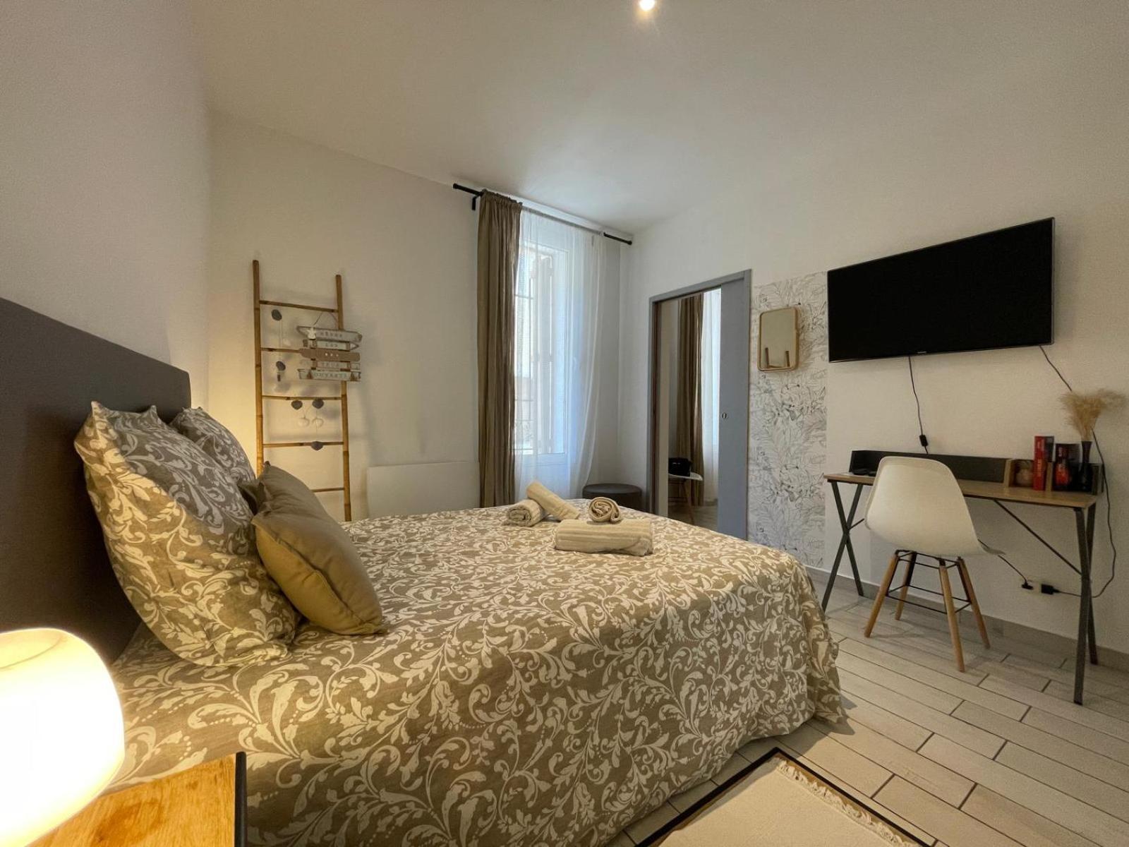 Joli Appartement Hypercentre T2, Classe Meuble De Tourisme 3 Avec Parking Gratuit Безьє Екстер'єр фото